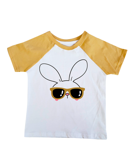 Playera Ranglan de bebé. Little Bunny