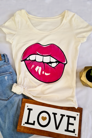 Blusa dama manga corta. Labios